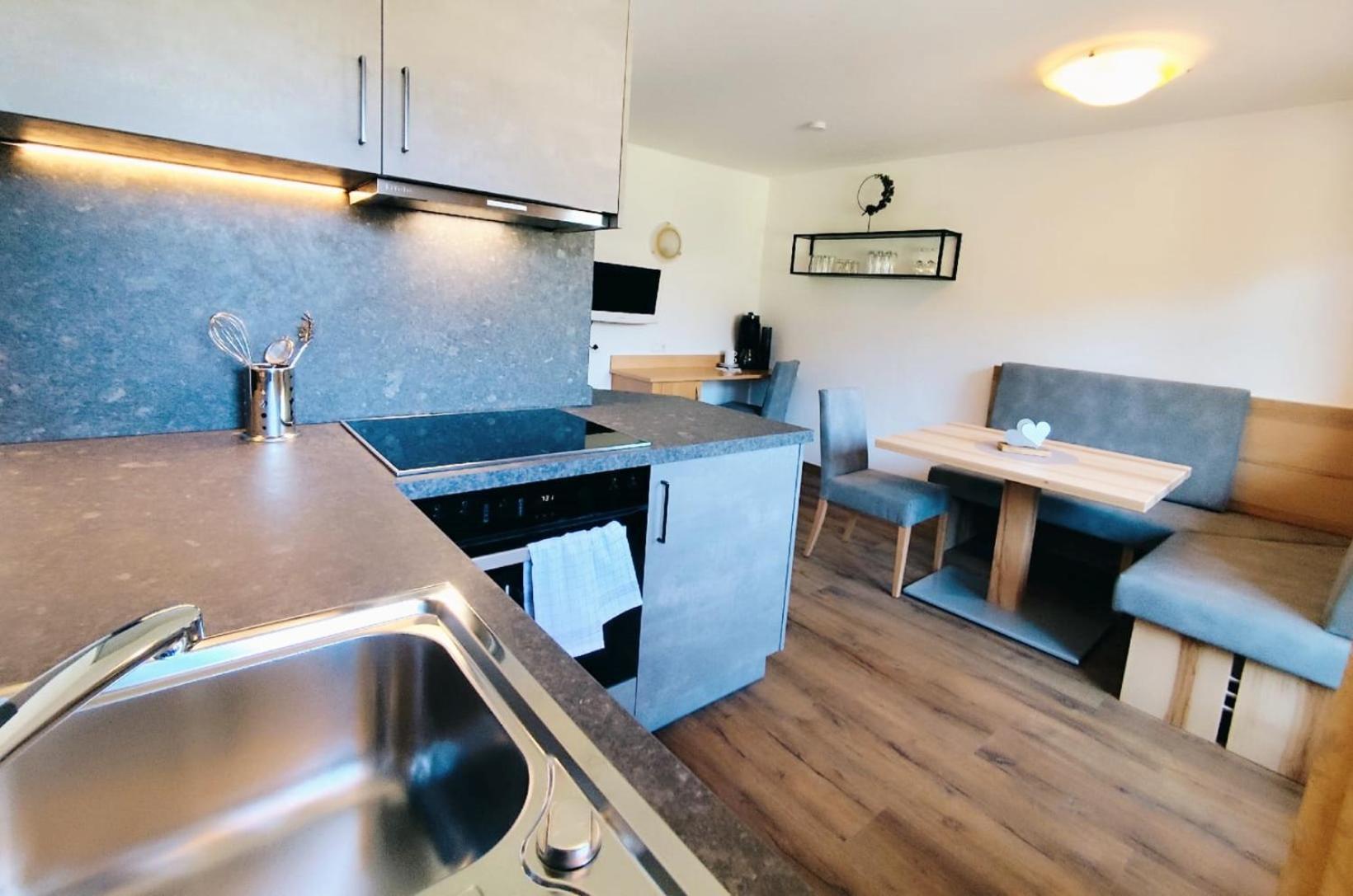 Zeitlos Apartments Герлос Екстер'єр фото
